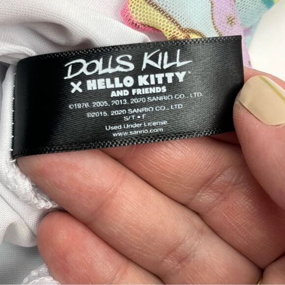 Dolls Kill Little Twin Stars Hello Kitty Collab Crop Top 3X Kawaii Cute Cat NEW - Picture 3 of 8
